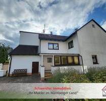 Preiswerte Doppelhaushälfte mit Anbau und Garten - bereit für neue Ideen in Röthenbach a.d.Pegnitz