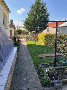 Garten hinter dem Haus - 