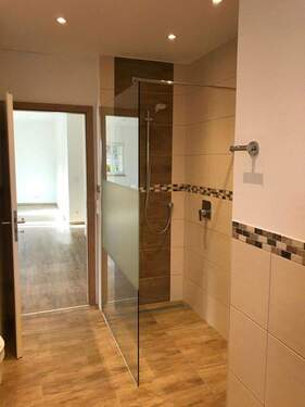 Bad - Etagenwohnung mit 118,00 m² in Trebgast zur Miete