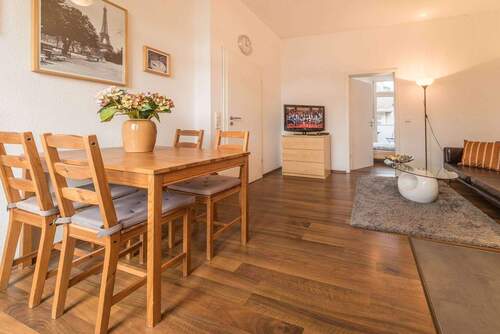 Wohnen - 2 Zimmer Etagenwohnung in Frankfurt am Main