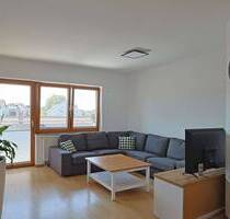Großzügige 4,5-Zimmer-Maisonette-Wohnung mit Balkon - Böblingen