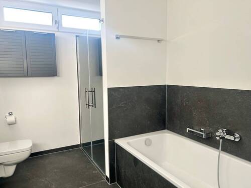 Badezimmer Ansicht 2 - 