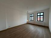Leeres Zimmer mit Fenster - 