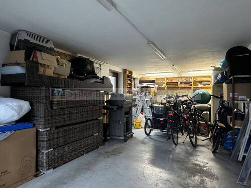 Garage - 