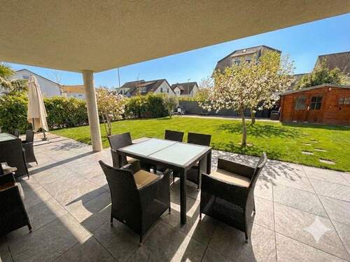 Überdachte Traumterrasse - Neubau 2016 