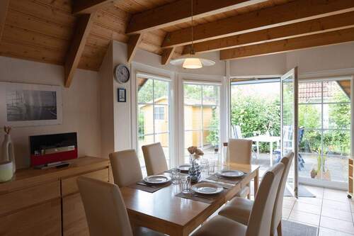 Wohn-/Essbereich - Ferienhaus Dorum-Neufeld - deichnah und direkt einsatzbereit