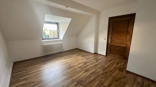 Dachgeschoss - Kinderzimmer - 