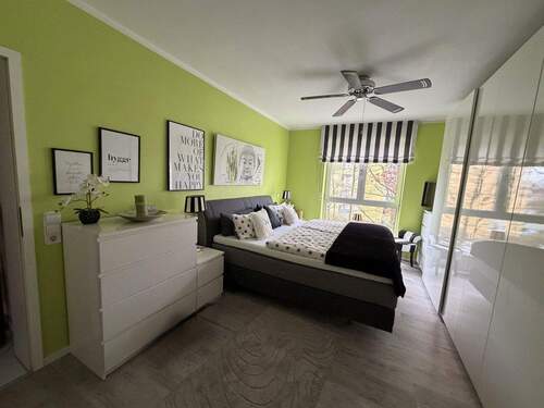 großes Schlafzimmer - 