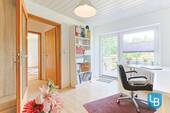 Büro mit Ausgang zur Terrasse - 
