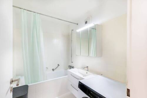 Badezimmer - Etagenwohnung mit 91,00 m&sup2; in Hemmingen zum Kaufen