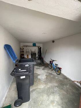 Garage - 