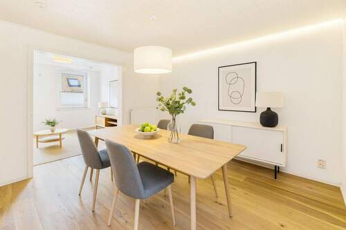 Visual Wohn- & Essbereich - 8 Zimmer Doppelhaushälfte zum Kaufen in Bergheim