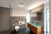 Badezimmer 1. OG - 