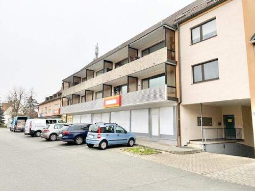 Außenfoto Ansicht 1 - GEPFLEGTE 3 ZIMMER WOHNUNG MIT BALKON
