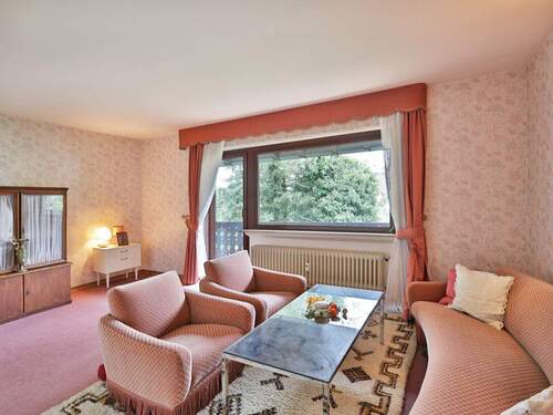 Damenzimmer - 1 Zimmer Einfamilienhaus in Calw