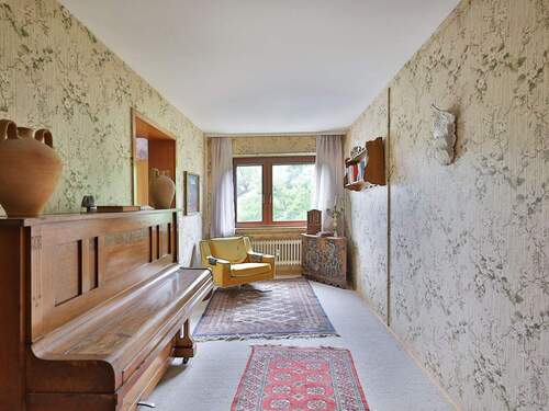 Flur Obergeschoss - Einfamilienhaus mit 327,00 m² in Calw zum Kaufen