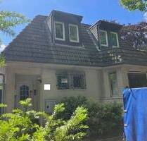 21.600 € Nettokalt-Miete !!! Ebenerdig, modern, alleinige Grundstücksnutzung ca. 450 m², EG im ZFH, 3x Stellpl., 2x Carportpl. - Hamburg Marienthal