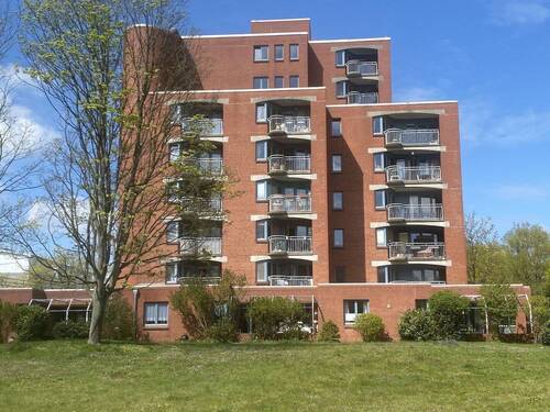 Bild 1 - Moderne und vollständig möblierte 2-Zimmer-Wohnung mit Balkon in zentraler Lage von Norderstedt