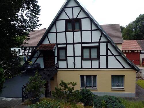 Ansicht 1 - 8 Zimmer Einfamilienhaus zum Kaufen in Neustadt an der Orla / Neunhofen