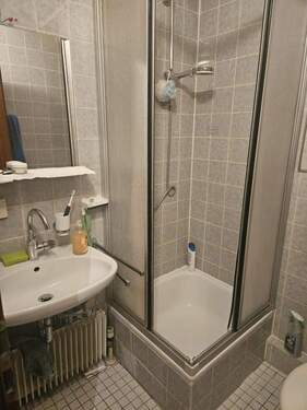 Bad - Etagenwohnung mit 60,00 m² in Würzburg zur Miete