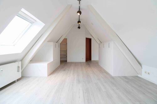 Schlafzimmer 3.OG (4) - 