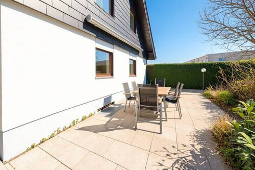 Terrasse - 6 Zimmer Mehrfamilienhaus, Wohnhaus in Sindelfingen