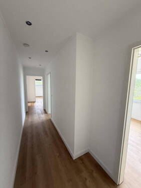 Flur - Etagenwohnung mit 73,00 m&sup2; in Bremen zur Miete