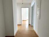 Flur - Etagenwohnung mit 65,50 m&sup2; in Frankenberg zur Miete