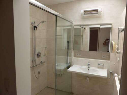 Bad mit Schiebetür - 