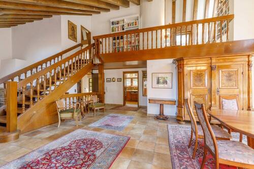 Essbereich
- Großzügiges Wohnen in idyllischer Lage am Killesberg