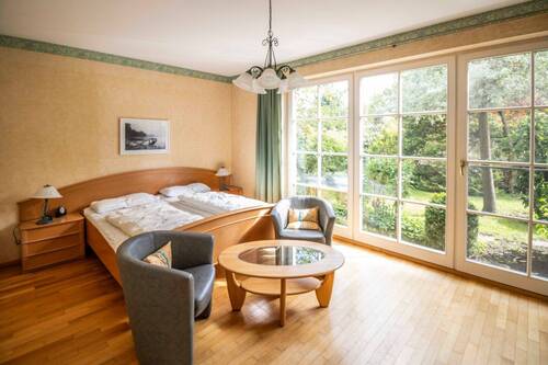Schlafzimmer II EG - 