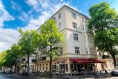 wohnung kaufen berlin hasenheide - Bezugsfreie 5-Zimmer-Altbauwohnung, 2 Balkone, 2 Bäder, am Volkspark Hasenheide