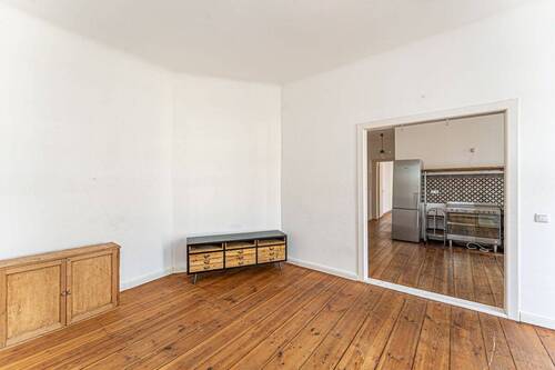 Zimmer 3 mit Balkonzugang 1 - 