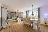 Wohn-und Essbereich - 