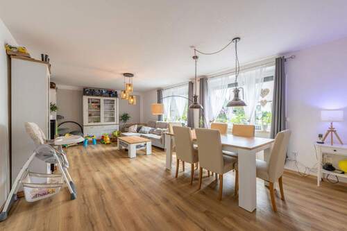 Wohn-und Essbereich - 