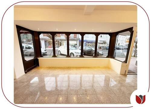 Große Fensterfront - Granitboden - Gewerbeobjekt (Büro, Produktion, Verkauf) in Leichlingen zur Miete