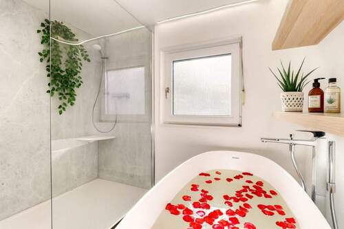 Beispielhafte Einrichtung (KI unterstützt) - 