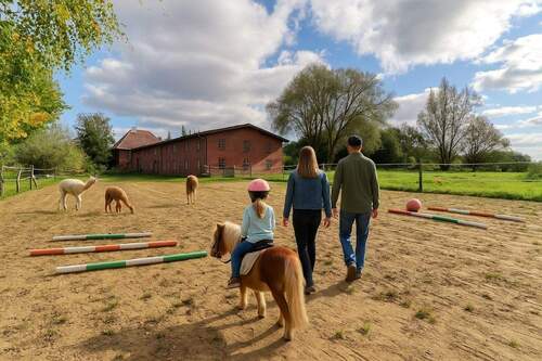 Träume die wahr werden (KI unterstütze Darstellung) - 9 Zimmer Mehrfamilienhaus, Wohnhaus zum Kaufen in Mittelstenahe