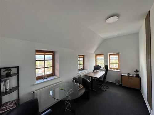 Büro 2 - 