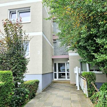 Aussenansicht - * Helle 2-Zimmer-Wohnung mit Blick auf den Pfälzer Wald *