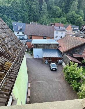 Hofbereich mit Schuppen - 