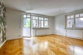 Ansicht - DREAMHOUSE Immobilien: Rarität mit Alsterblick, Aufzug und Tiefgaragenstellplatz
