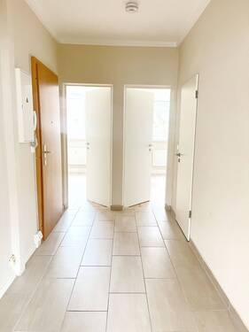 Flur - Musterbild.jpeg - Etagenwohnung mit 57,70 m² in Aue zur Miete
