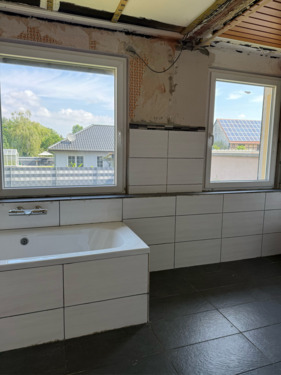 3 EG Badezimmer. - 
