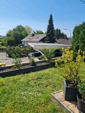 Doppelcarport von Garten aus - Einfamilienhaus mit 170,00 m² in Dreikirchen zum Kaufen