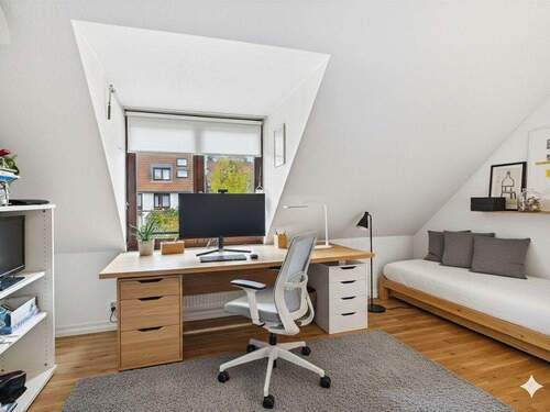 Schlafzimmer/Büro gestaged - 