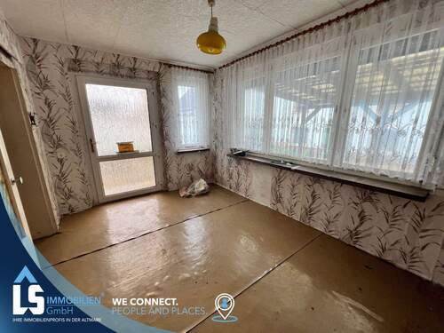 Eingangsbereich - 4 Zimmer Einfamilienhaus in Mahlwinkel