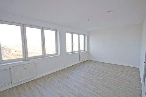 Wohn/Schlafbereich - 1 Zimmer Etagenwohnung zur Miete in Halle (Saale)