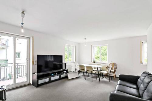 Wohnbereich - 2 Zimmer Etagenwohnung zum Kaufen in Berlin