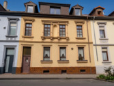 Front - Historisches Wohnhaus mit drei Einheiten und großem Gestaltungsspielraum
